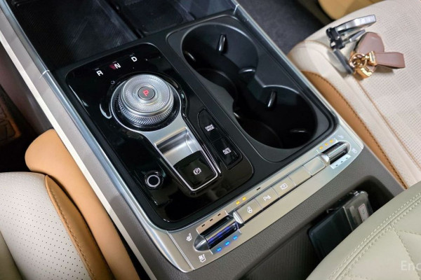 2024 Kia Carnival с пробегом 11 871 км