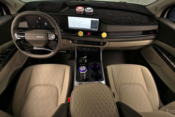 2024 Kia Carnival с пробегом 12 626 км