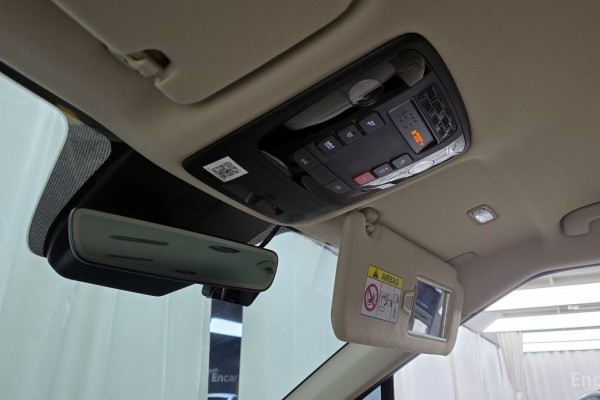 2024 Kia Carnival с пробегом 12 626 км