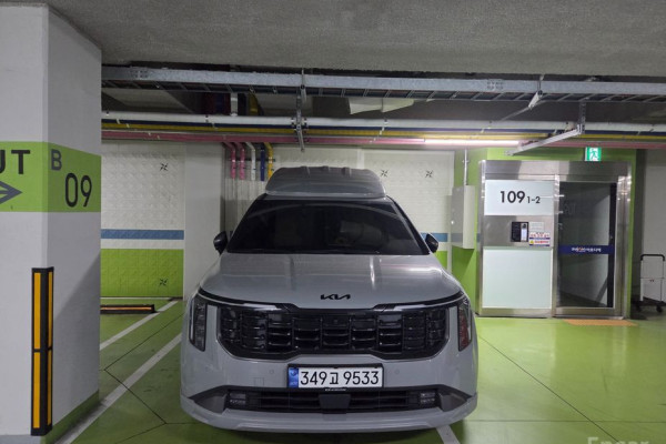 2024 Kia Carnival с пробегом 23 528 км