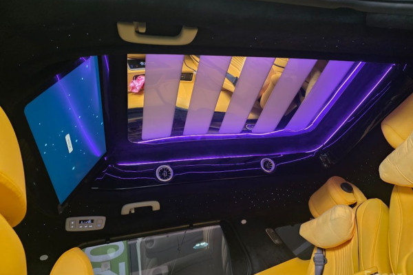 2024 Kia Carnival с пробегом 23 528 км