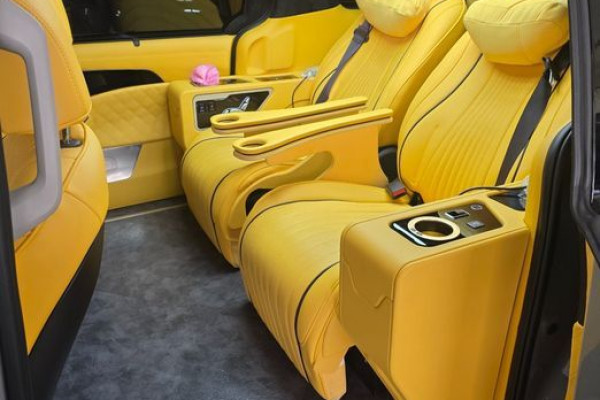 2024 Kia Carnival с пробегом 23 528 км