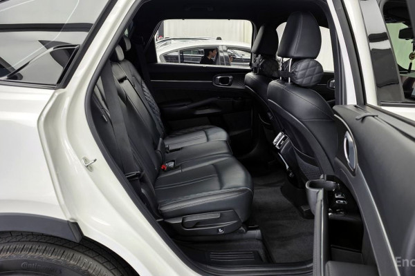 2024 Kia Sorento с пробегом 33 383 км