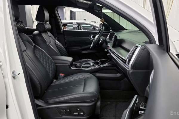 2024 Kia Sorento с пробегом 33 383 км