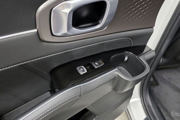 2024 Kia Sorento с пробегом 33 383 км