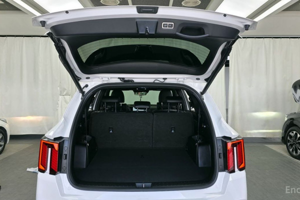 2024 Kia Sorento с пробегом 33 383 км