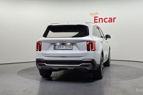 2023 Kia Sorento с пробегом 26 724 км