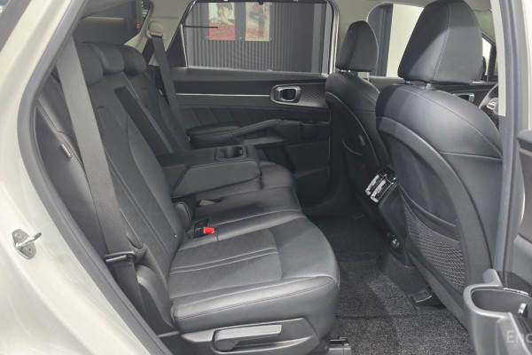 2023 Kia Sorento с пробегом 26 724 км