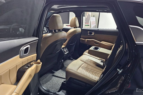 2024 Kia Sorento с пробегом 10 244 км