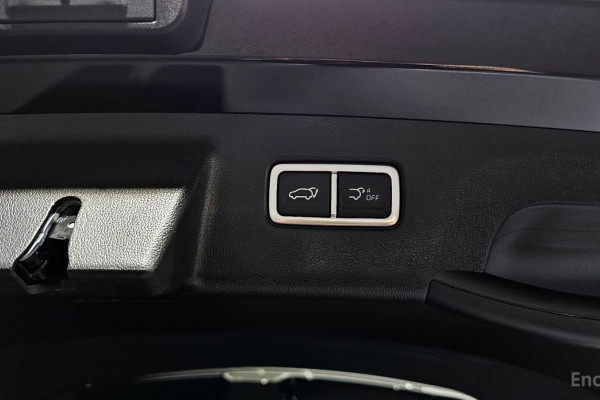 2024 Kia Sorento с пробегом 10 244 км