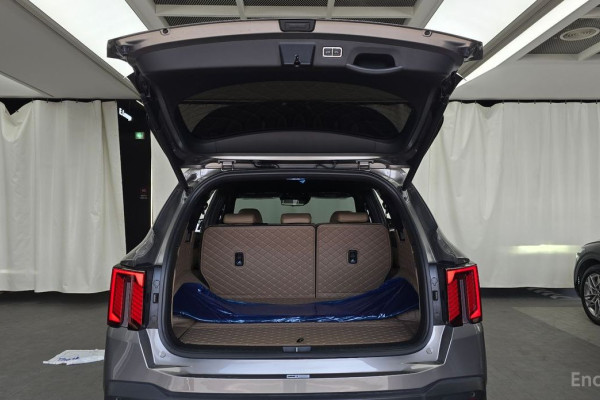 2024 Kia Sorento с пробегом 19 726 км