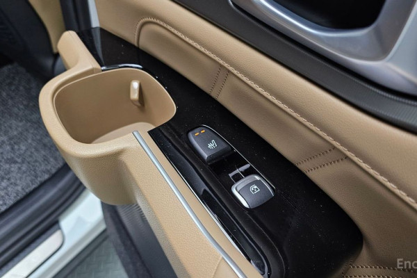 2025 Kia Sorento с пробегом 3 867 км