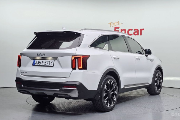 2023 Kia Sorento с пробегом 63 112 км
