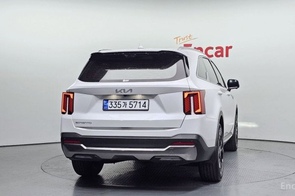 2023 Kia Sorento с пробегом 63 112 км