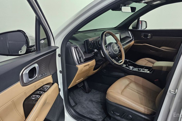 2023 Kia Sorento с пробегом 63 112 км