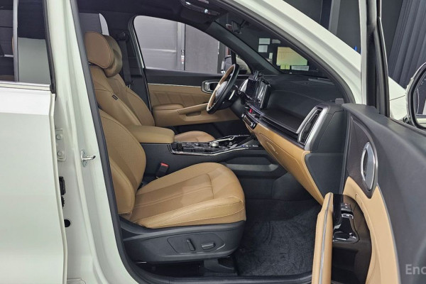 2023 Kia Sorento с пробегом 63 112 км