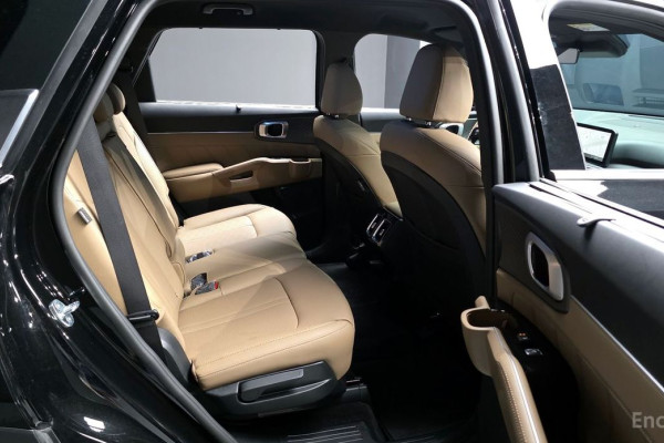 2026 Kia Sorento с пробегом 7 808 км