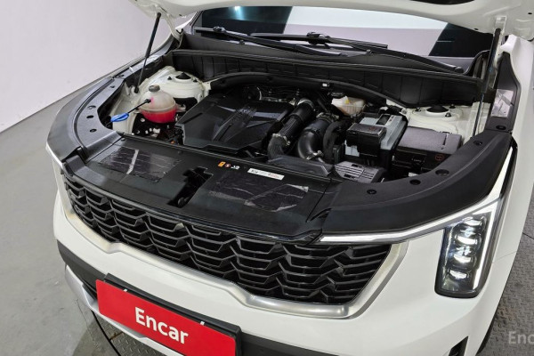 2023 Kia Sorento с пробегом 33 935 км