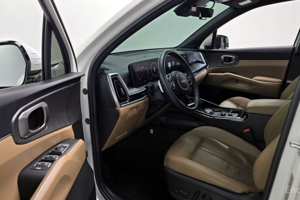 2023 Kia Sorento с пробегом 33 935 км