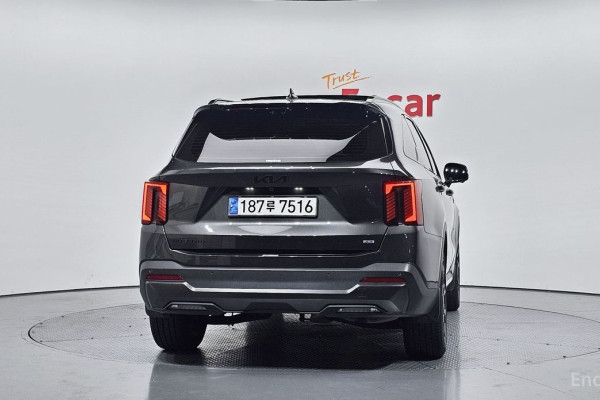 2024 Kia Sorento с пробегом 24 143 км