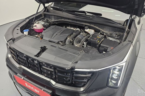 2024 Kia Sorento с пробегом 24 143 км