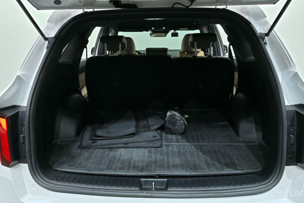 2023 Kia Sorento с пробегом 33 935 км