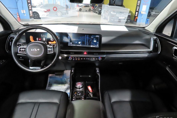 2023 Kia Sorento с пробегом 32 084 км