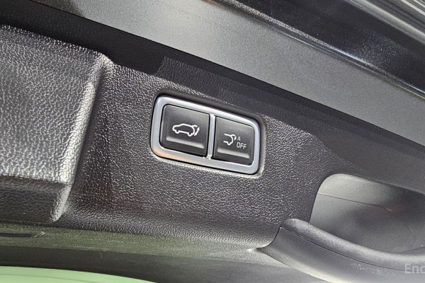 2024 Kia Sorento с пробегом 24 143 км