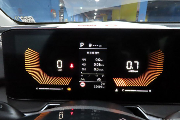 2023 Kia Sorento с пробегом 32 084 км