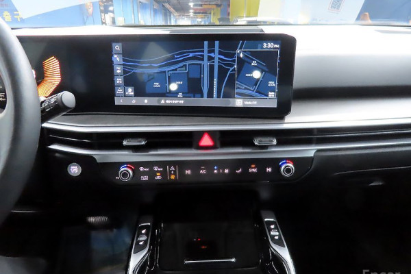 2023 Kia Sorento с пробегом 32 084 км