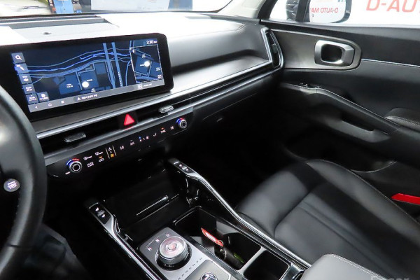 2023 Kia Sorento с пробегом 32 084 км