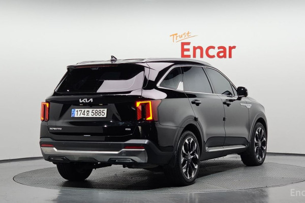 2023 Kia Sorento с пробегом 26 348 км