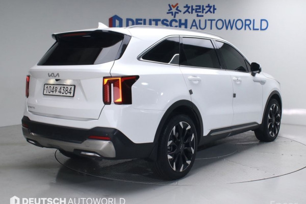 2023 Kia Sorento с пробегом 30 824 км