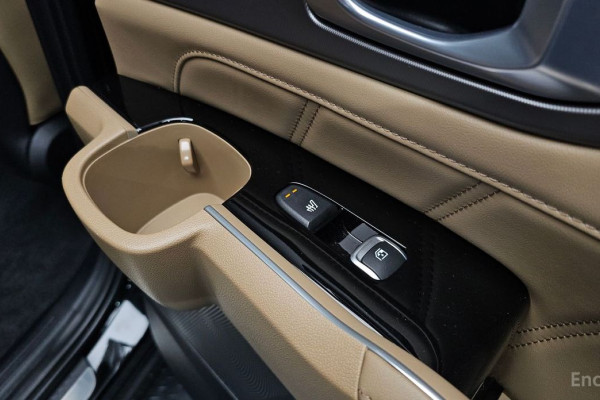 2023 Kia Sorento с пробегом 19 405 км