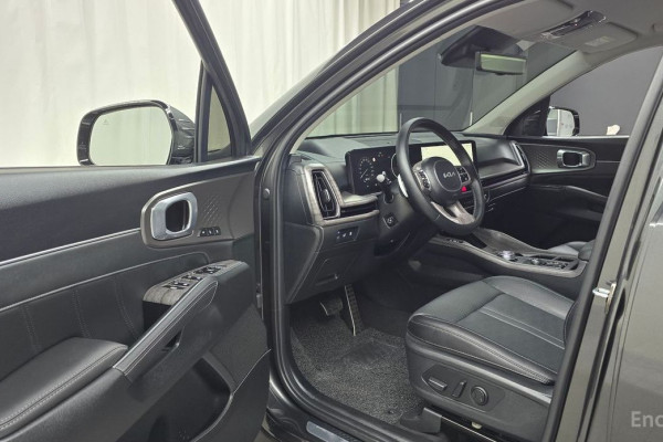 2024 Kia Sorento с пробегом 6 809 км