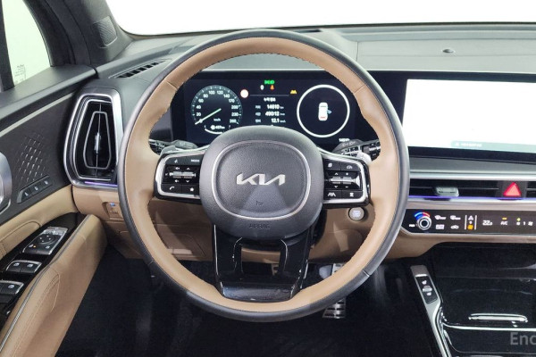 2024 Kia Sorento с пробегом 14 610 км