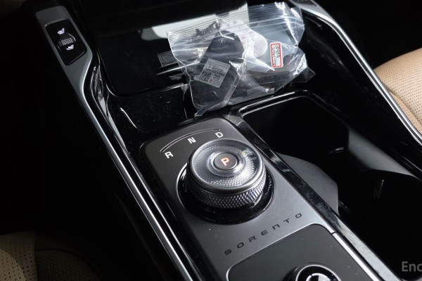 2025 Kia Sorento с пробегом 10 671 км