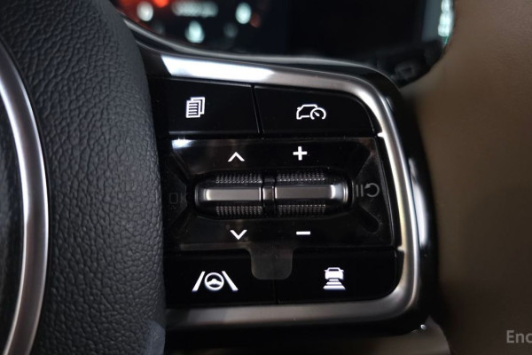 2025 Kia Sorento с пробегом 10 671 км