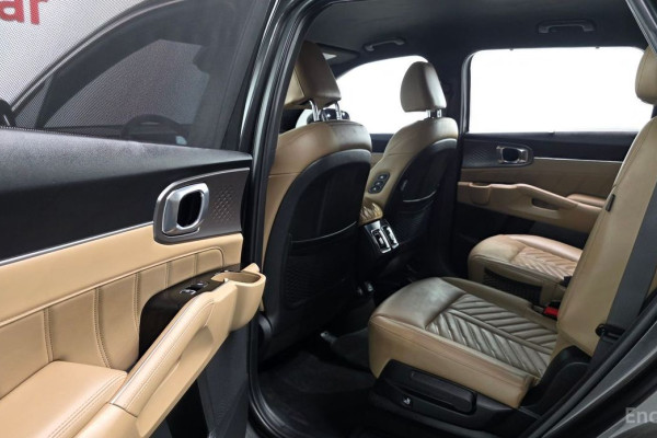 2023 Kia Sorento с пробегом 19 595 км