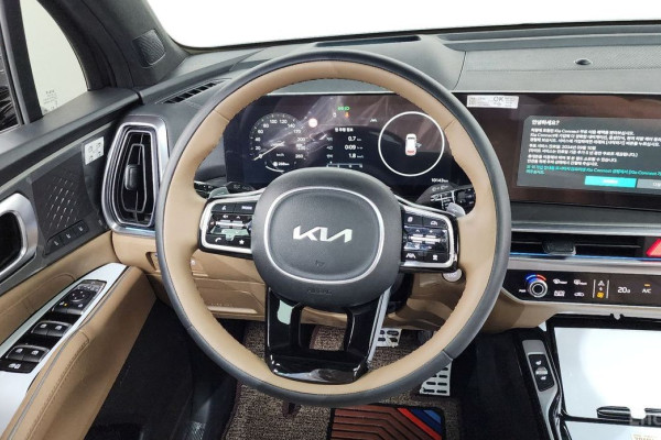 2024 Kia Sorento с пробегом 10 143 км