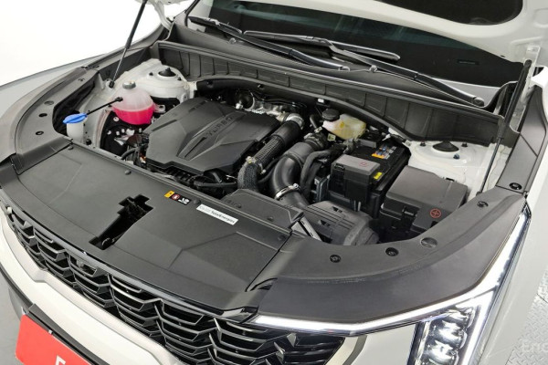 2025 Kia Sorento с пробегом 7 404 км