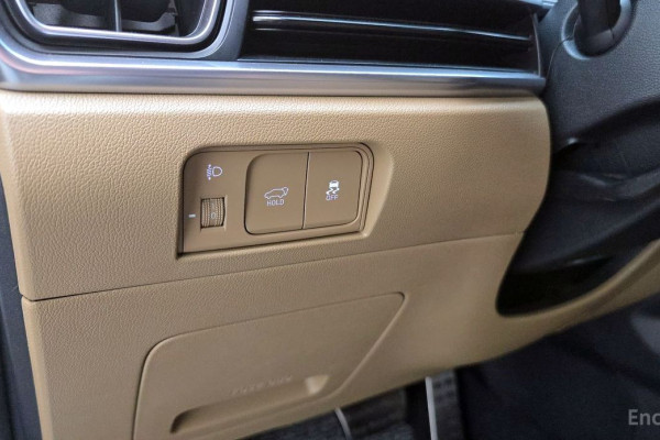 2025 Kia Sorento с пробегом 7 404 км