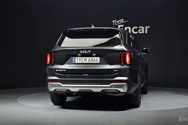 2023 Kia Sorento с пробегом 39 161 км