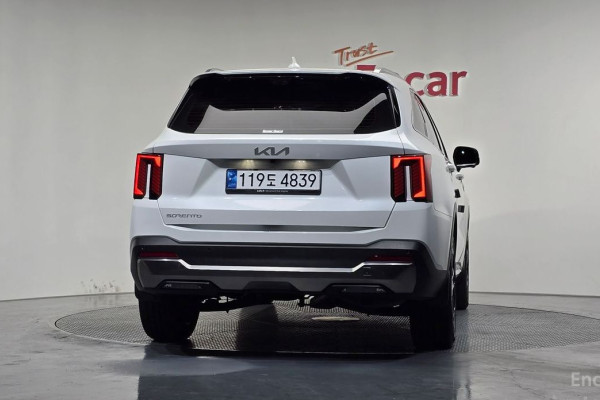 2024 Kia Sorento с пробегом 33 495 км