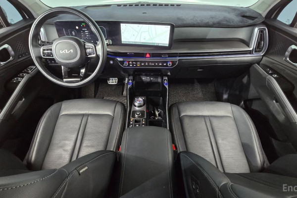 2024 Kia Sorento с пробегом 33 495 км