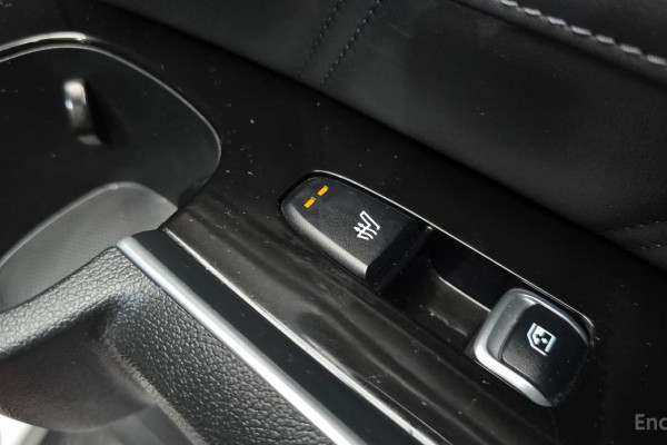 2024 Kia Sorento с пробегом 33 495 км