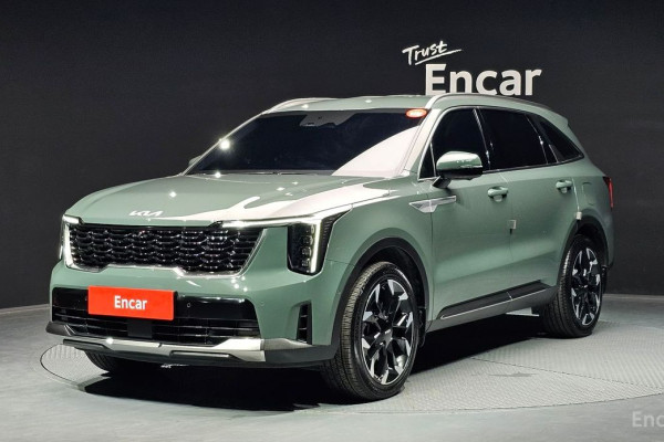 2025 Kia Sorento с пробегом 10 049 км