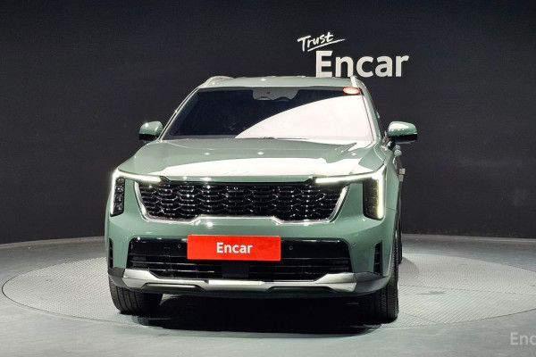 2025 Kia Sorento с пробегом 10 049 км