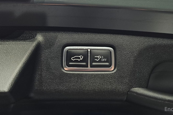 2025 Kia Sorento с пробегом 10 049 км