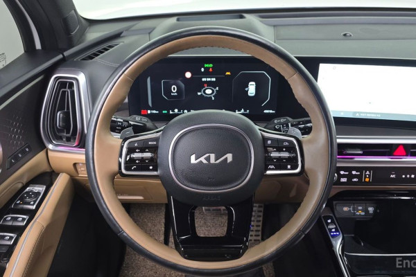 2023 Kia Sorento с пробегом 49 818 км